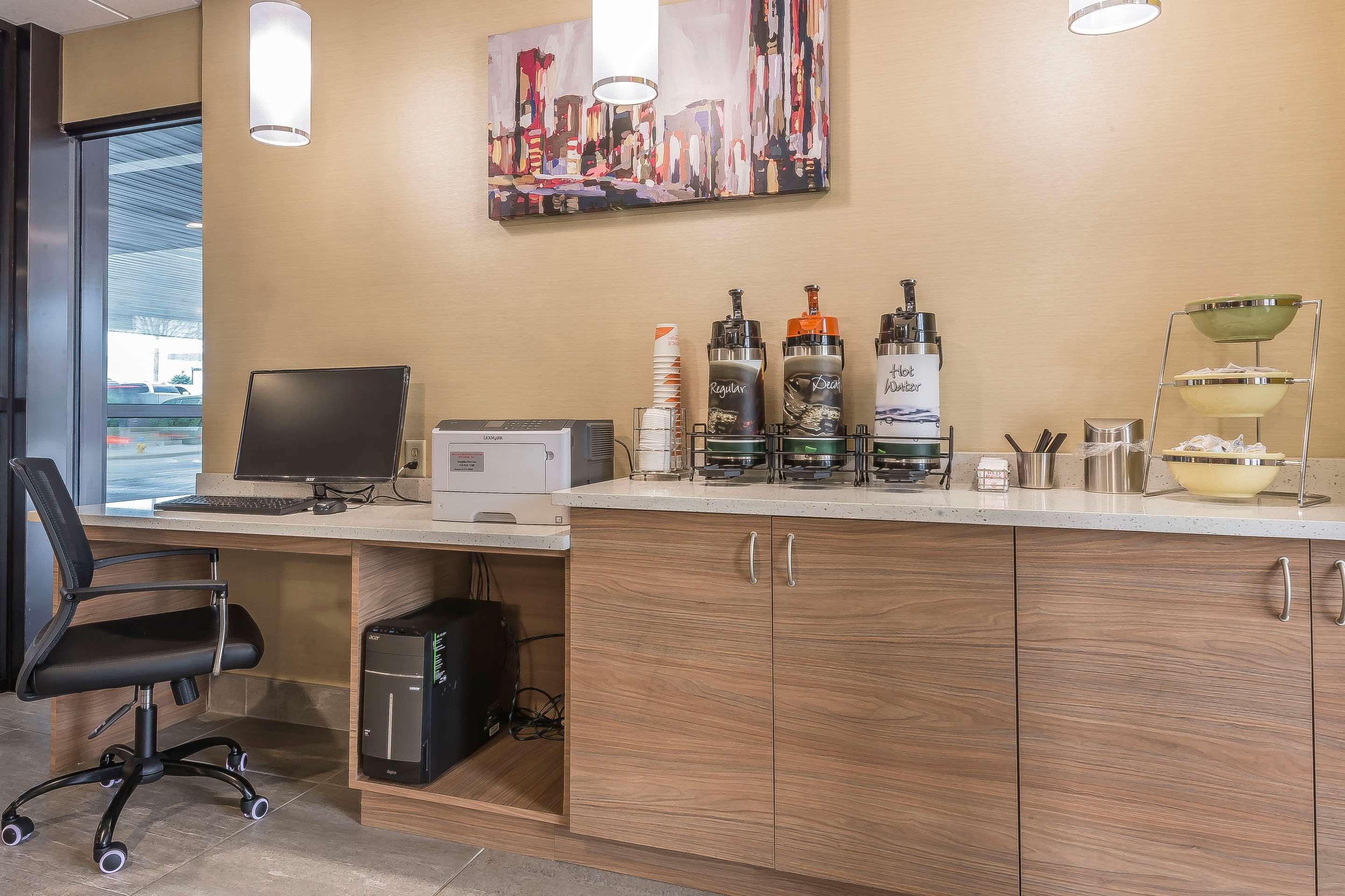 Quality Inn & Suites Downtown Windsor Luaran gambar