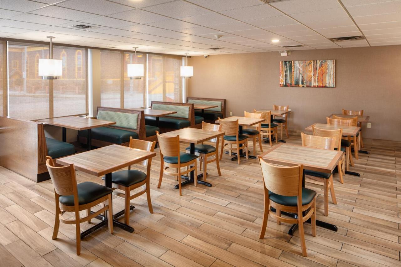 Quality Inn & Suites Downtown Windsor Luaran gambar